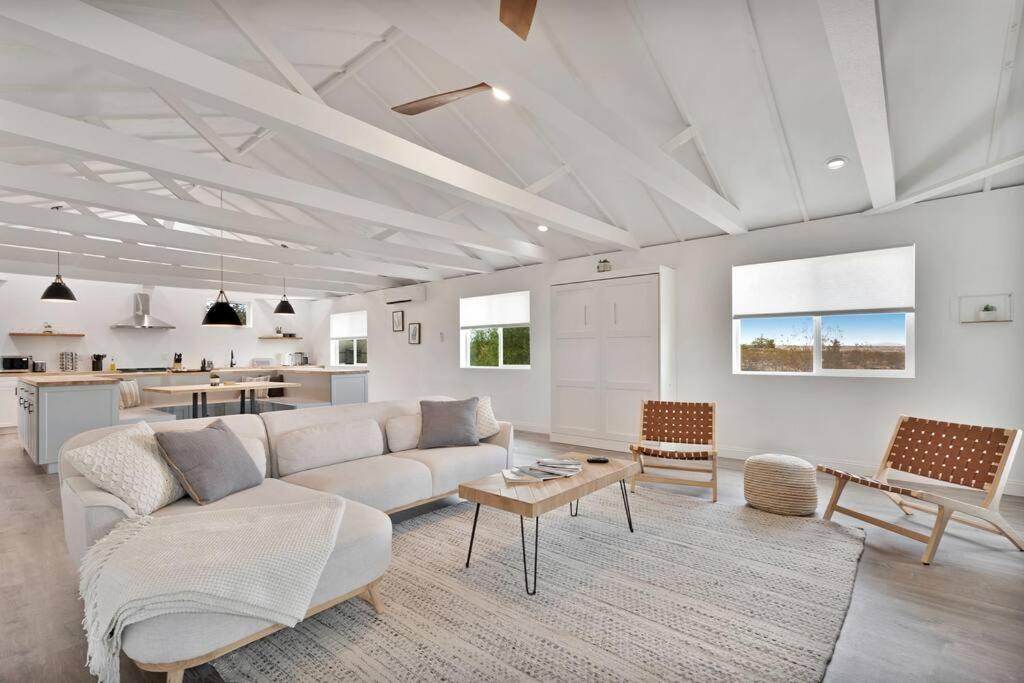 Beautiful Newly Remodeled Home, Near Jt Park Joshua Tree Exterior photo