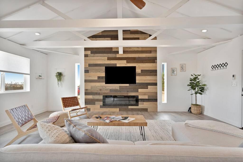 Beautiful Newly Remodeled Home, Near Jt Park Joshua Tree Exterior photo